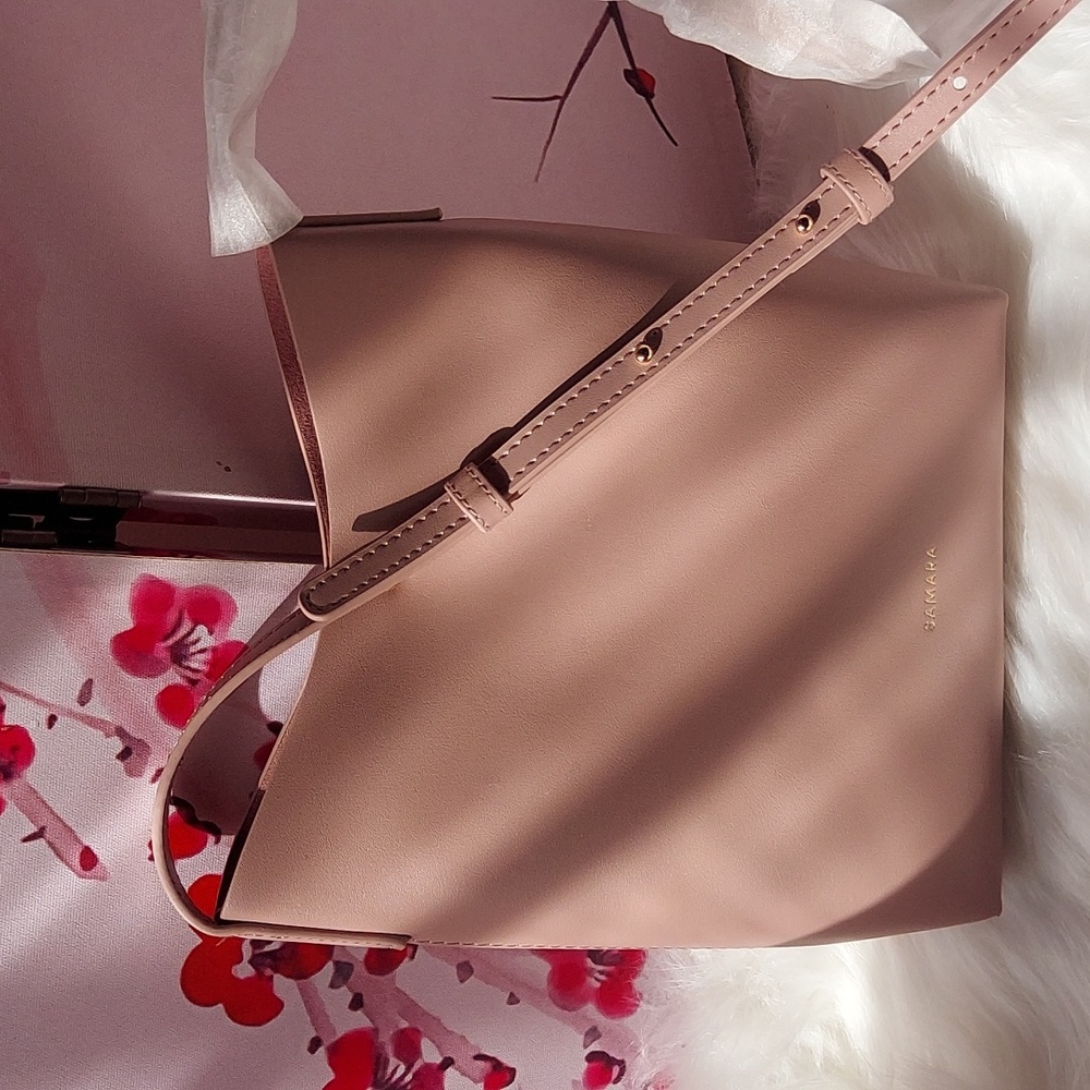 Samara Shoulder Bag